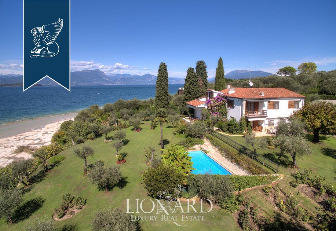 Villa With Swimming Pool For Sale In Sirmione In Sirmione, Lombardy