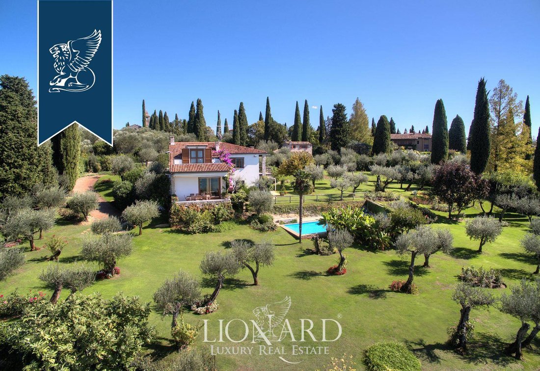Villa With Swimming Pool For Sale In Sirmione In Sirmione, Lombardy