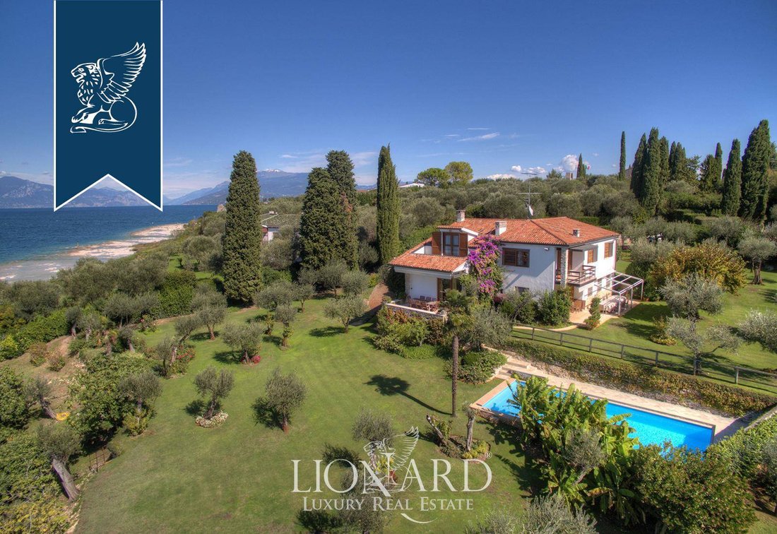 Villa With Swimming Pool For Sale In Sirmione In Sirmione, Lombardy