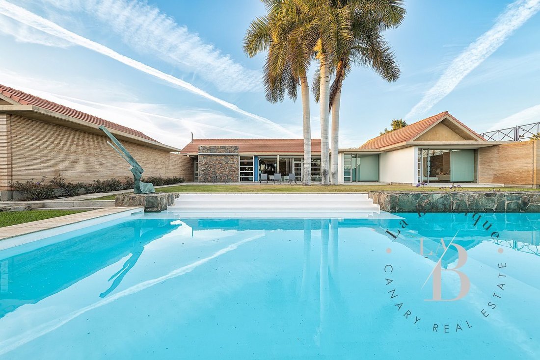 Villa in Maspalomas, San Bartolome de Tirajana, Canary Islands 1 - 12597112