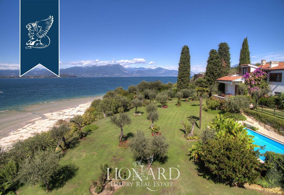 Villa in Center, Sirmione, Lombardy 4 - 12624986
