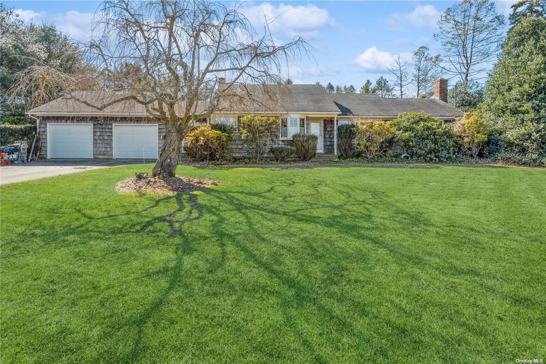 House Calverton In Calverton, New York, United States For Sale (12624397)