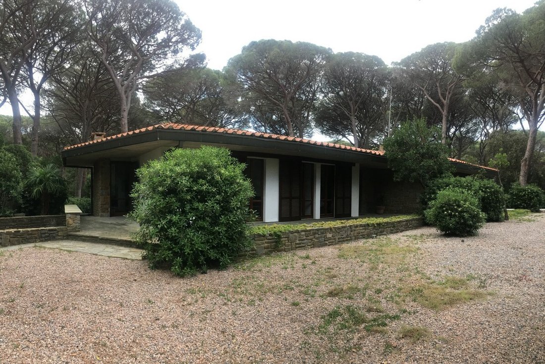 Villa in Castle of Castiglione, Castiglione della Pescaia, Tuscany 4 - 12626401