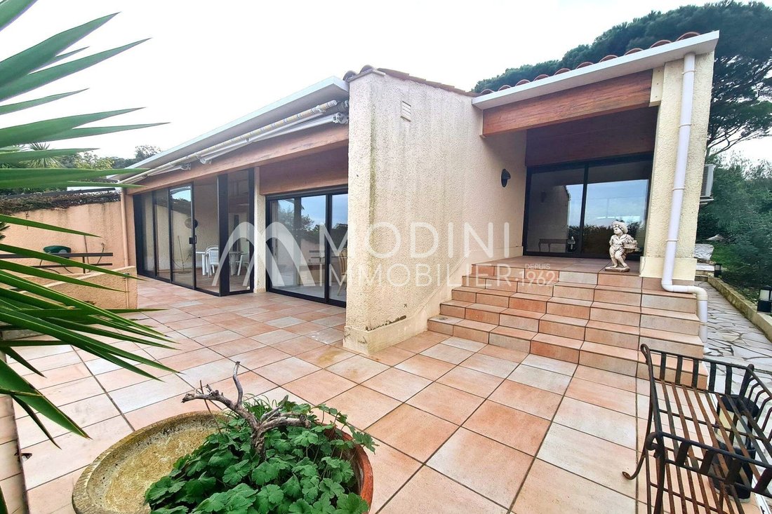 Villa in Ville-Les Saquedes-Le Bouillonnet, Sainte-Maxime, France 2 - 12626777