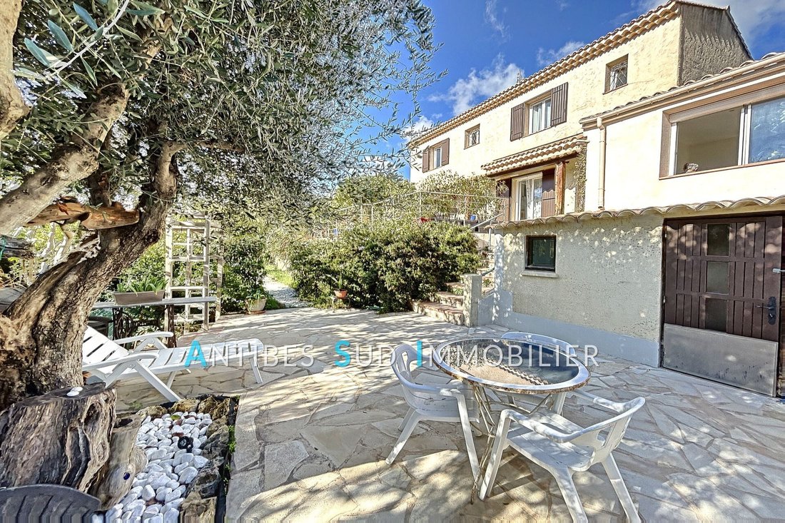Villa in Vallauris, Provence-Alpes-Côte d'Azur, Frankreich 2 - 12627714