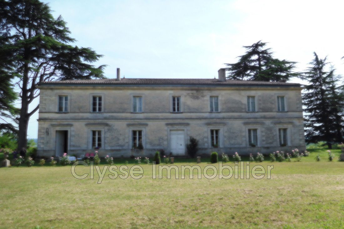 Villa in Saint-Pierre-d'Aurillac, Nouvelle-Aquitaine, France 1 - 12626633