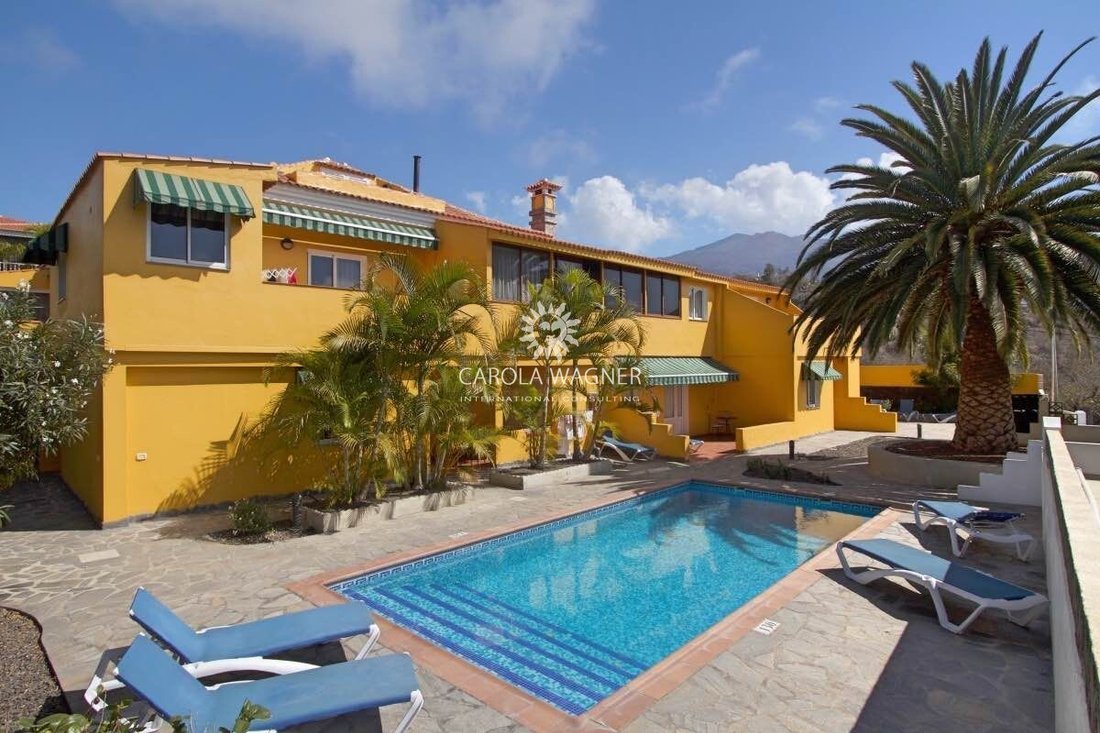 Vente Propriété 17 Pièce(s) In Los Llanos, Canary Islands, Spain For