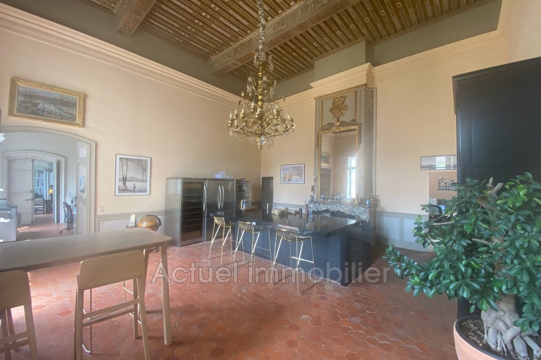 Apartment in Comtale-Cente-Cours Mirabeau, Aix-en-Provence, France 1 - 12627590