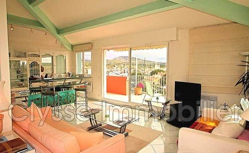 Apartment in Grimaud, Provence-Alpes-Côte d'Azur, France 1
