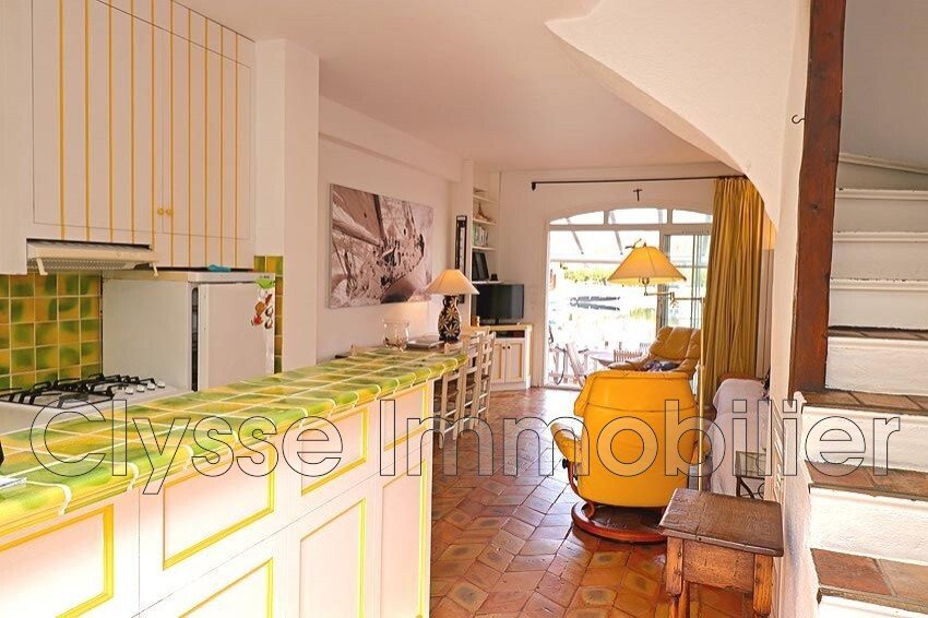 Villa in Grimaud, Provence-Alpes-Côte d'Azur, France 2 - 12626923