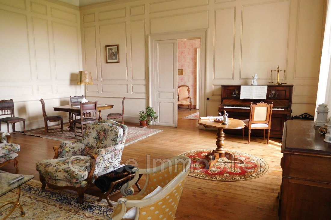Villa in Saint-Pierre-d'Aurillac, Nouvelle-Aquitaine, France 3 - 12626633