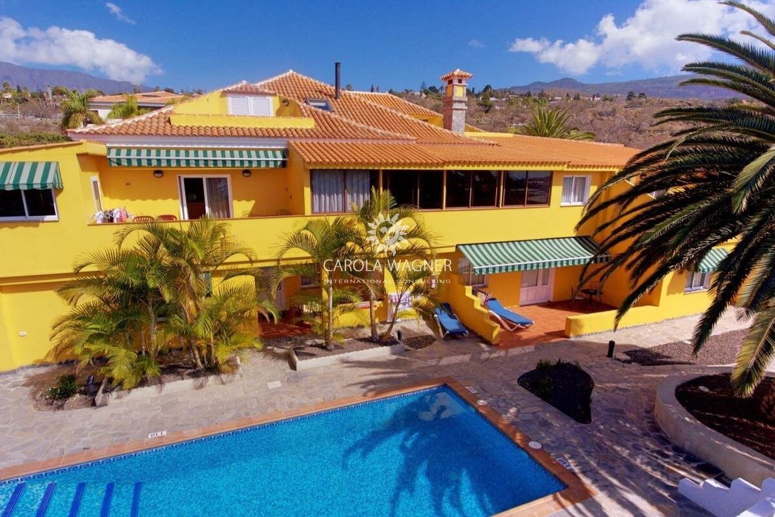 Villa in Los Llanos de Aridane, Canary Islands, Spain 3 - 12627435