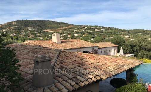 Villa in Grimaud, Provence-Alpes-Côte d'Azur, France 1