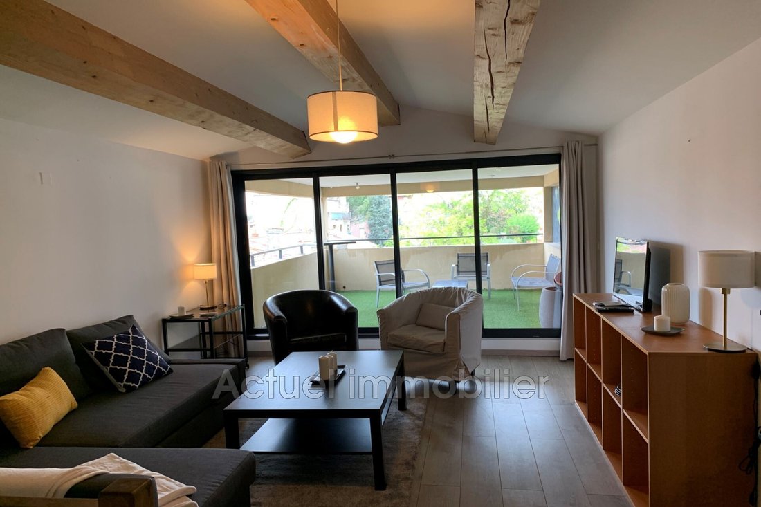 Apartment in Mazarin-Opéra-Bellegarde-Mairie, Aix-en-Provence, France 1 - 12627784