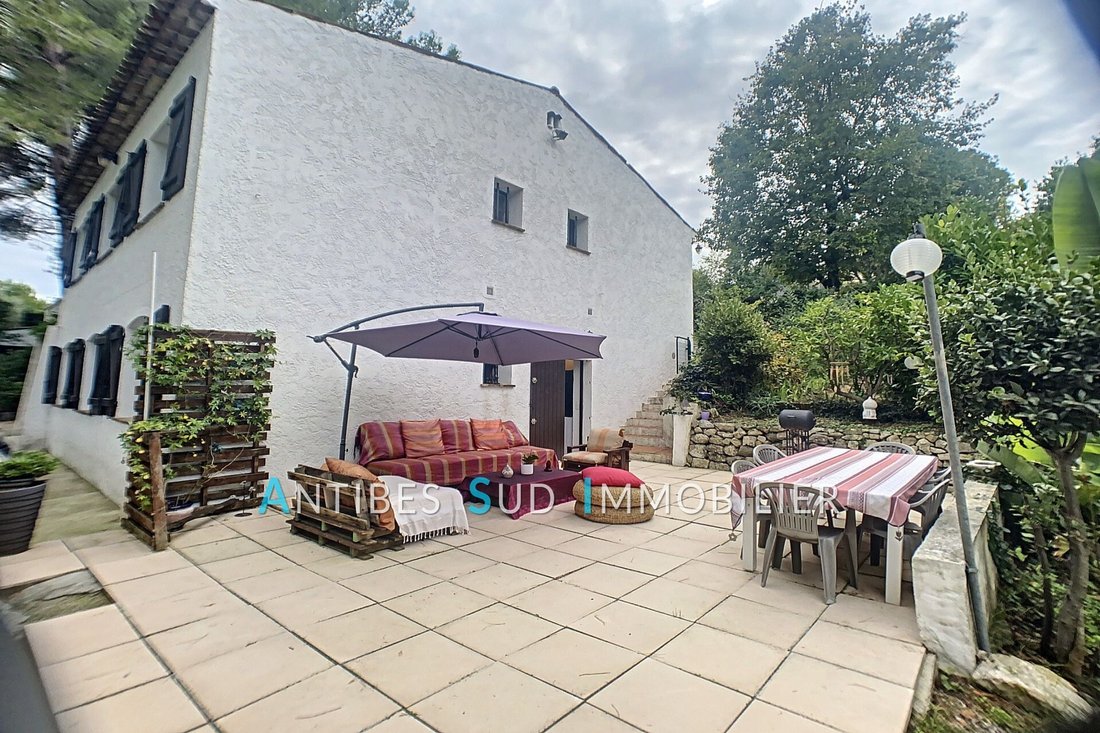 Villa in Centre, Vallauris, France 4 - 12626995