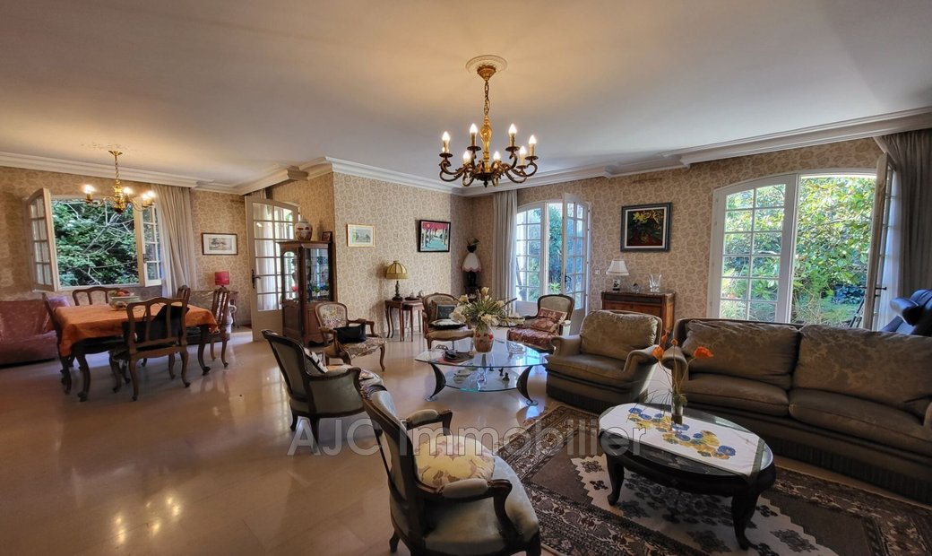 Vente Villa 6 Pièce(s) In Montpellier, Occitanie, France For Sale