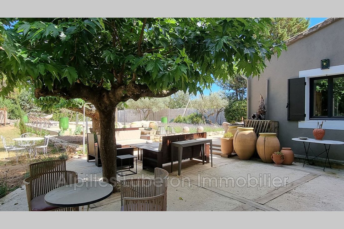 Villa in Eygalières, Provence-Alpes-Côte d'Azur, France 2 - 12626832