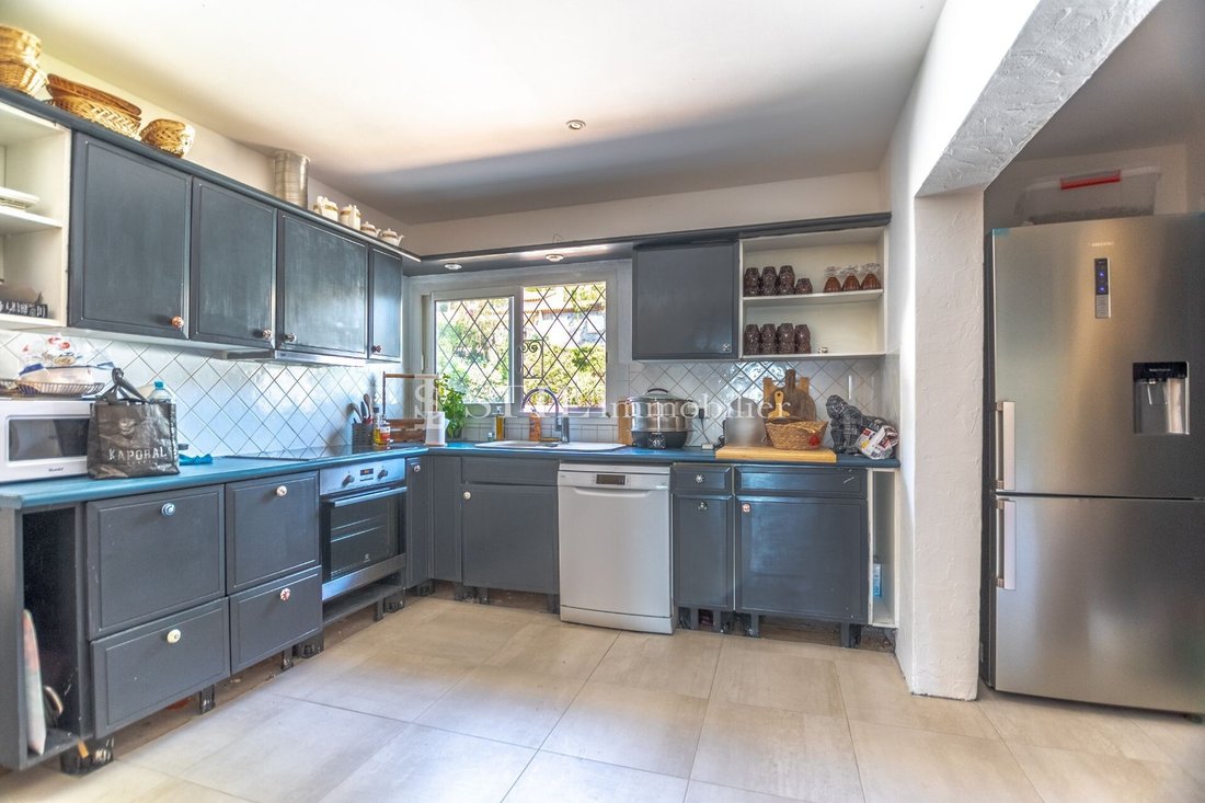 Villa in Les Issambres, Roquebrune-sur-Argens, France 4 - 12627797