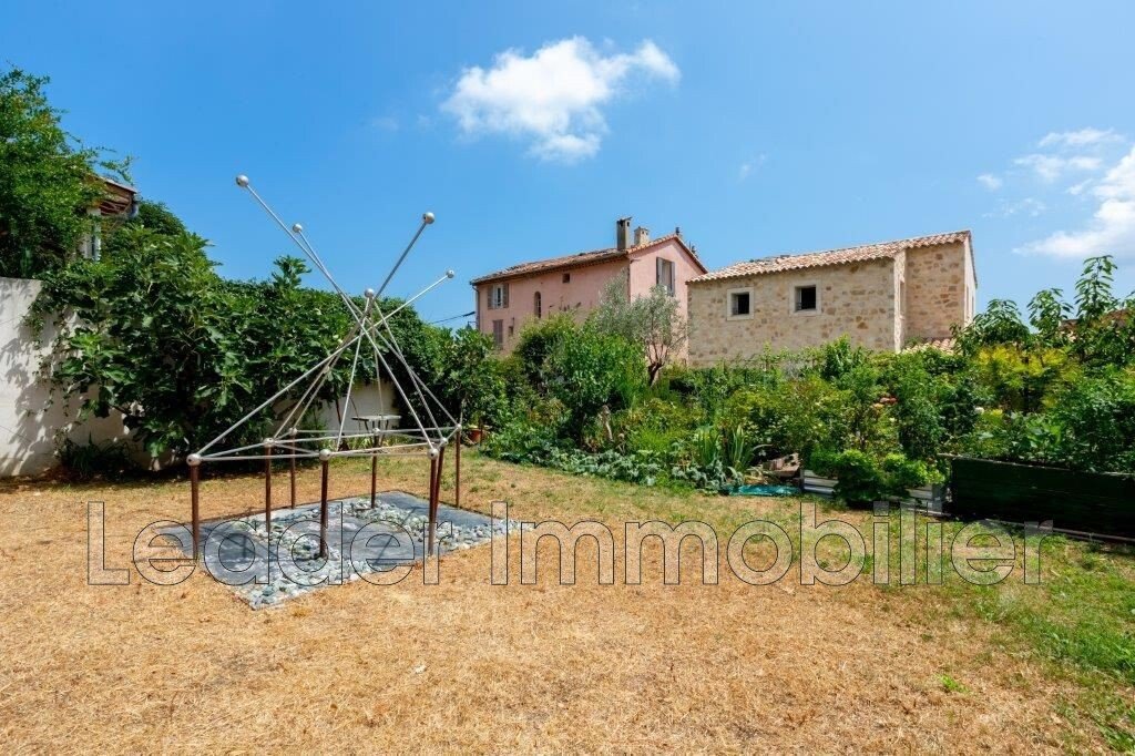 Villa in Tourrettes-sur-Loup, Provence-Alpes-Côte d'Azur, France 3 - 12627822
