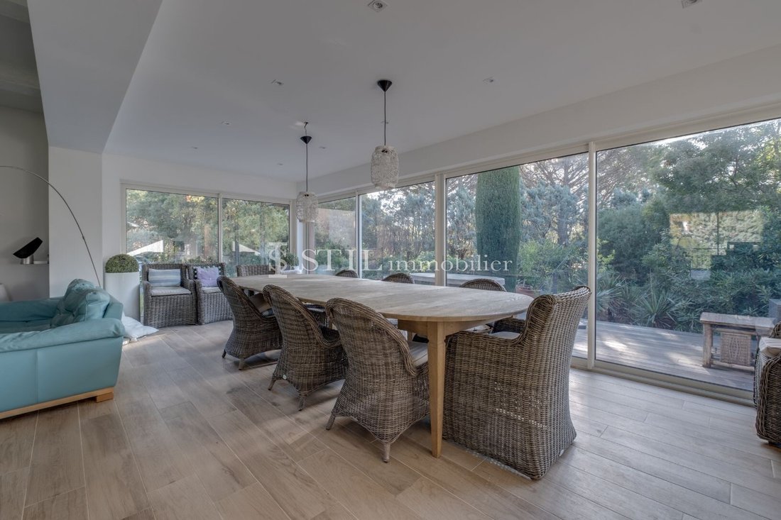 Villa in Les Bouteillers, Sainte-Maxime, France 5 - 12626868