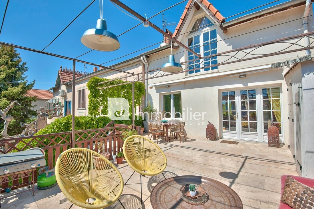 Villa in Saint-Rémy-de-Provence, Provence-Alpes-Côte d'Azur, France 2 - 12626565