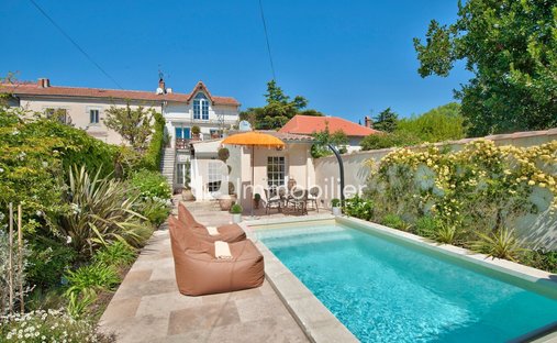 Villa in Saint-Rémy-de-Provence, Provence-Alpes-Côte d'Azur, France 1