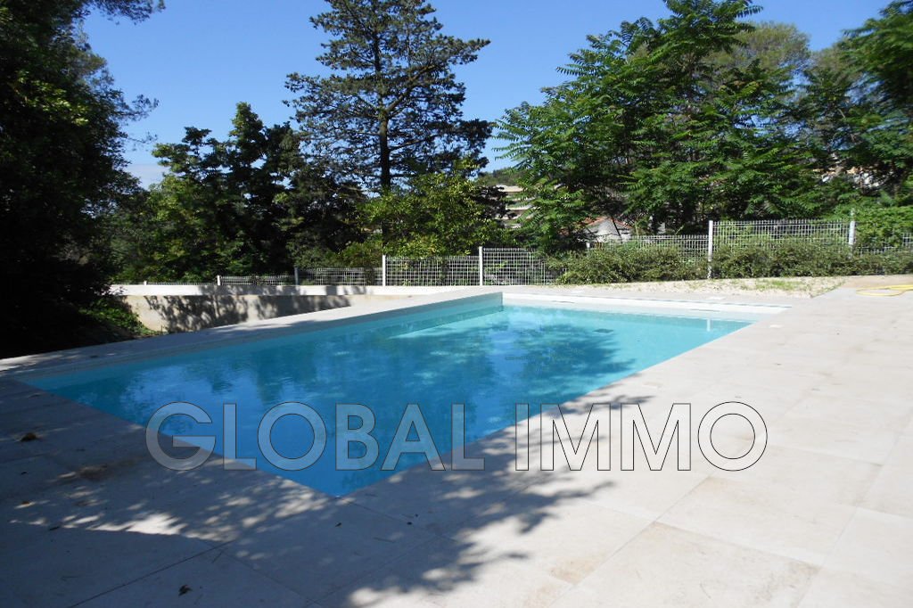 Apartment in Jardins de la Fontaine, Nimes, France 2 - 12626925