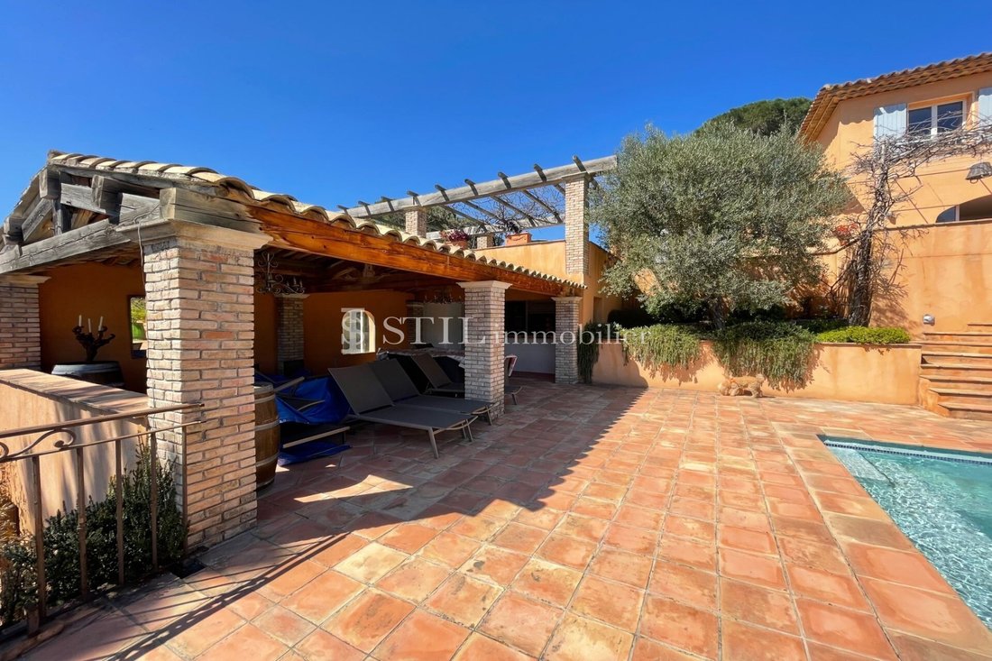 Vente Villa 5 In Le Plan De La Tour, Provence Alpes Côte D'azur, France