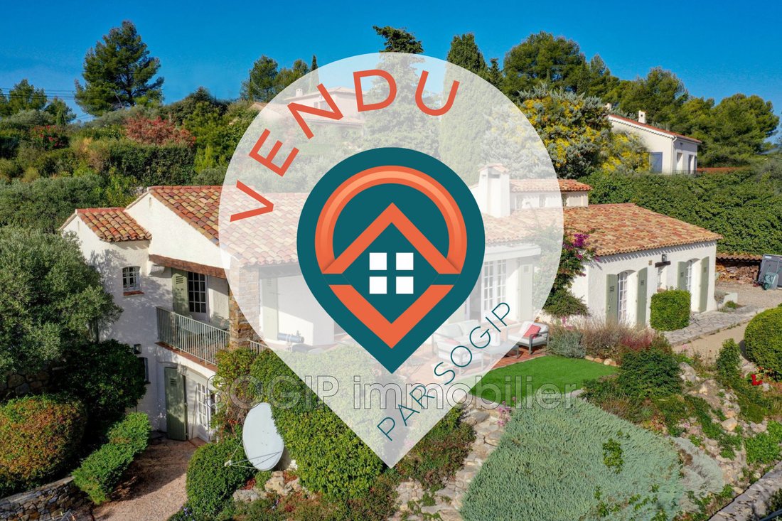 Villa en Flayosc, Provenza-Alpes-Costa Azul, Francia 1 - 12627999