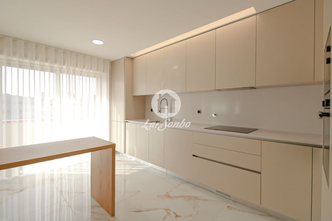 Apartment in Povoa de Varzim, Beiriz e Argivai, Porto District, Portugal 3 - 12621894
