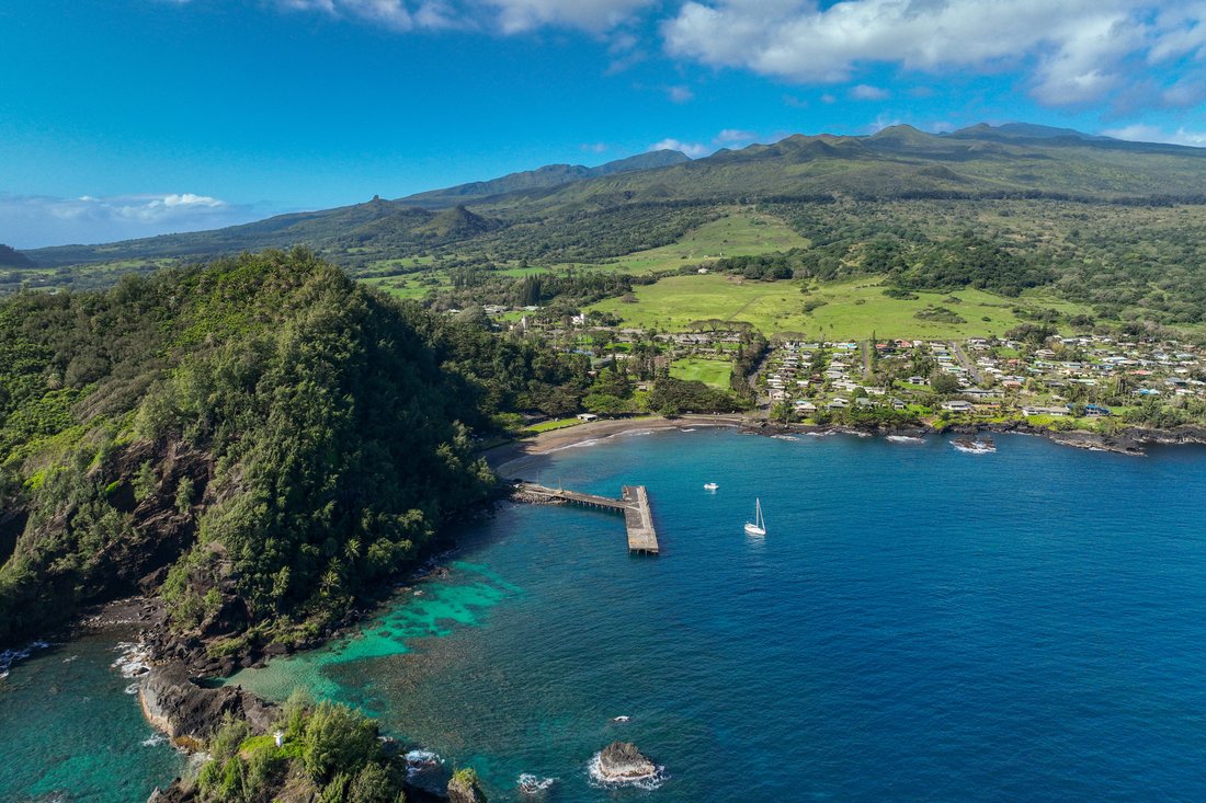 Oceanfront Hana Bay Residence In Hana, Hawaii, United States For Sale (12628486)