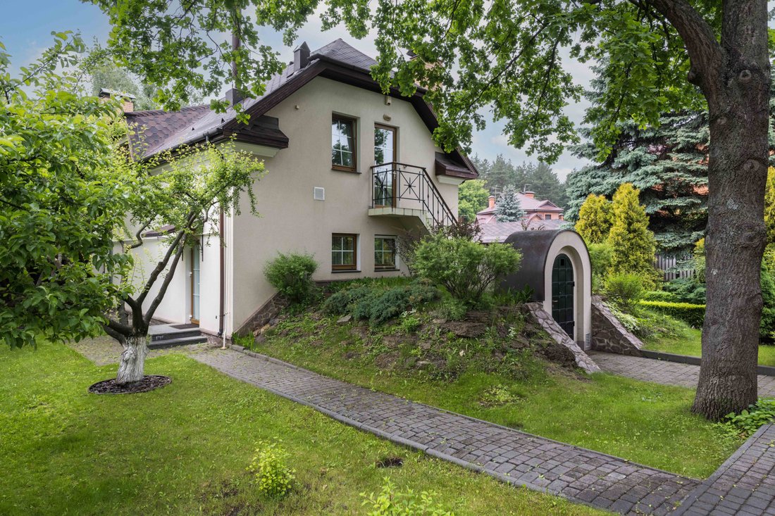 Sale Obrij In Kyiv Region>Kozyn, Ukraine In Kozyn, Kyiv Oblast