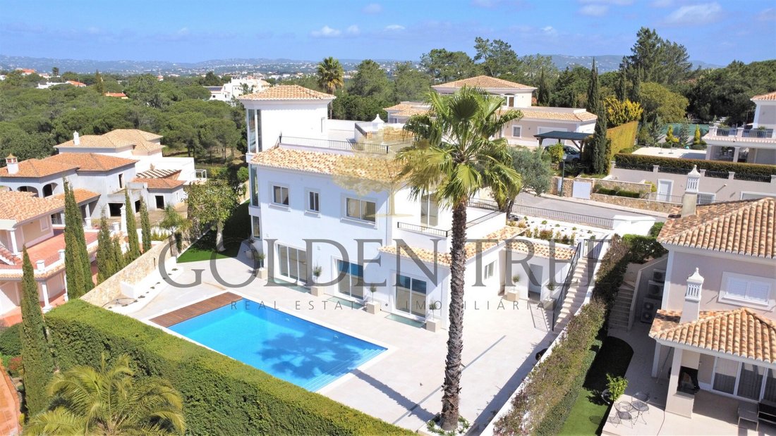 Fabulous New Villa With Distant Ocean Views Near In Almancil, Algarve