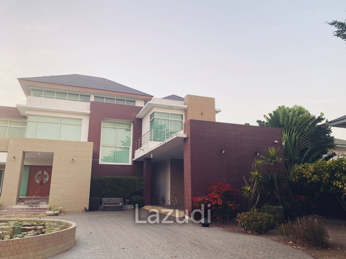 Villa in Bang Chan, Bangkok, Thailand 2 - 12638003