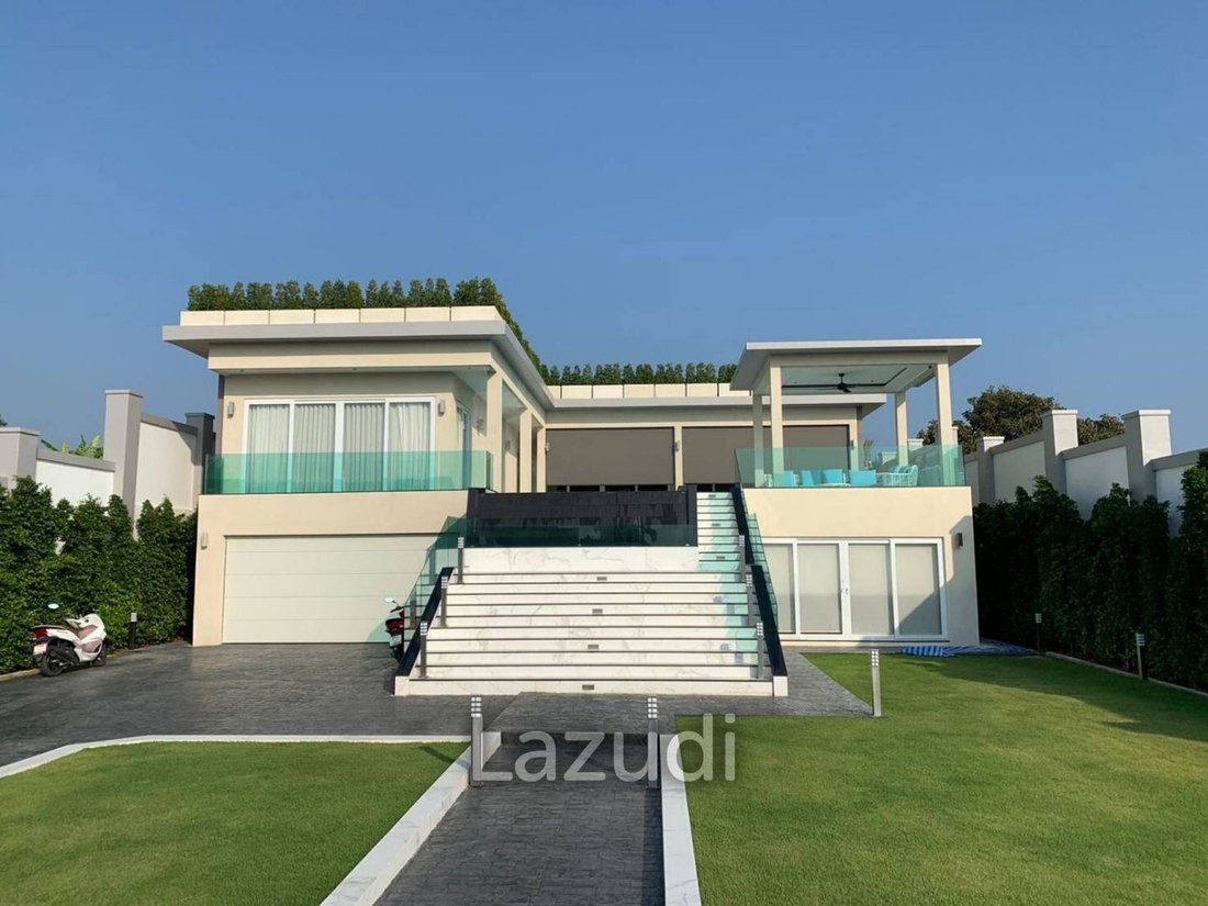 Villa in Pattaya City, Chon Buri, Thailand 1 - 12638907