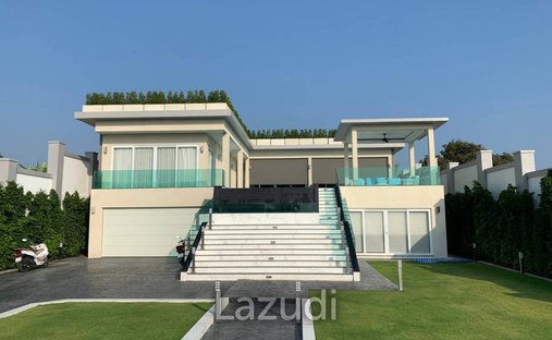 Villa in Pattaya City, Chon Buri, Thailand 1