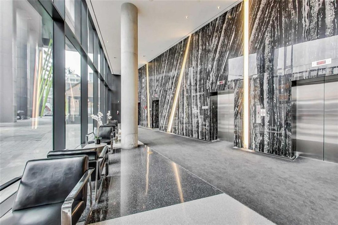 Condominio en Toronto, Ontario, Canadá 3 - 12638387