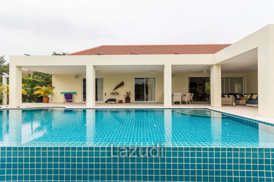 Villa in Hin Lek Fai, Prachuap Khiri Khan, Thailand 2 - 12637794