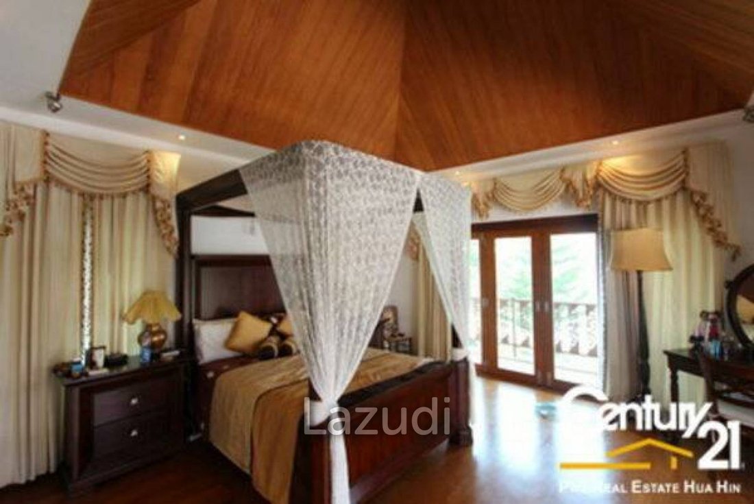 Villa in Cha-am, Phetchaburi, Thailand 5 - 12636047