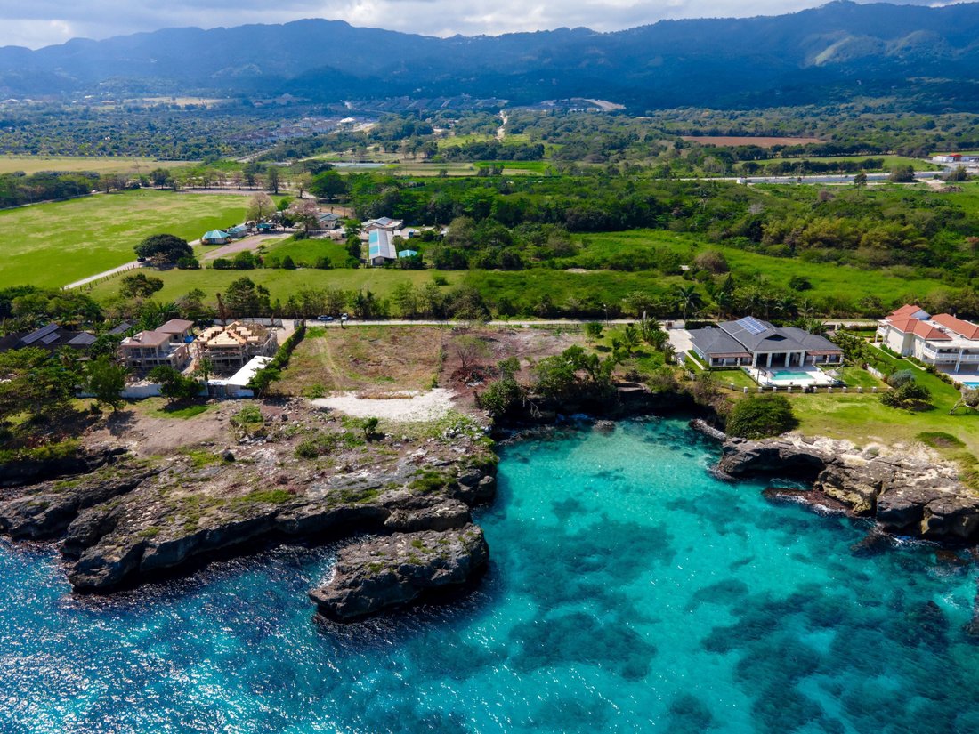 Chukka Cove In Plantation Village, St. Ann Parish, Jamaica For Sale