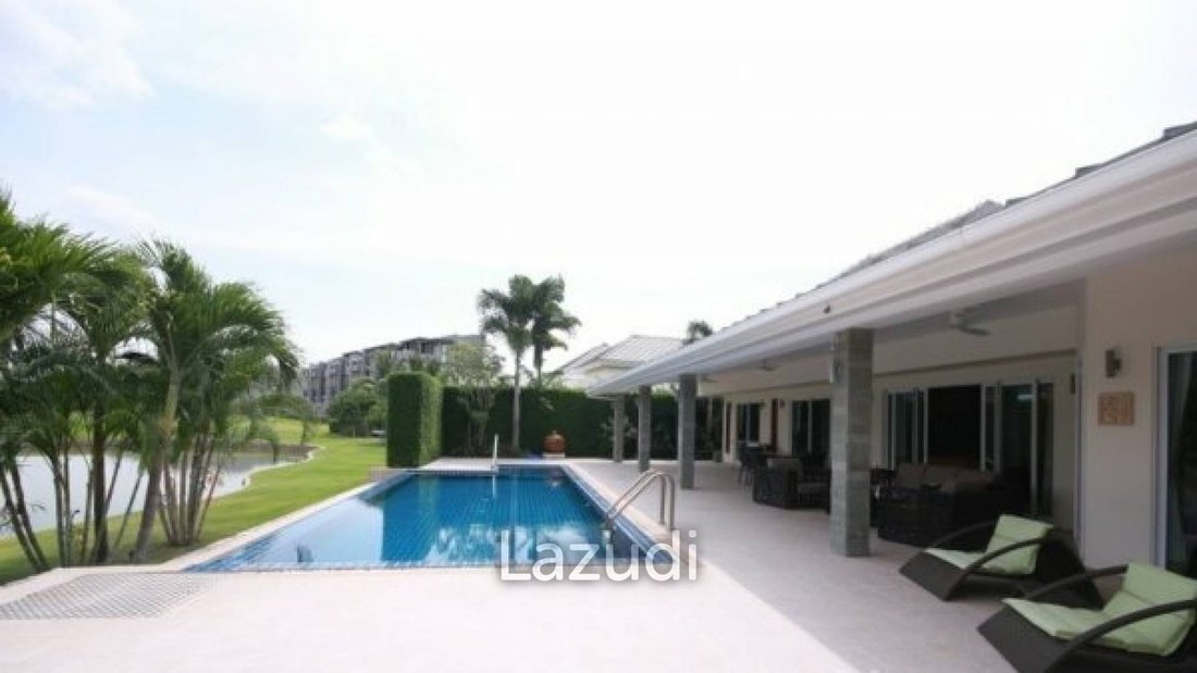 Villa in Hin Lek Fai, Prachuap Khiri Khan, Thailand 1 - 12635457