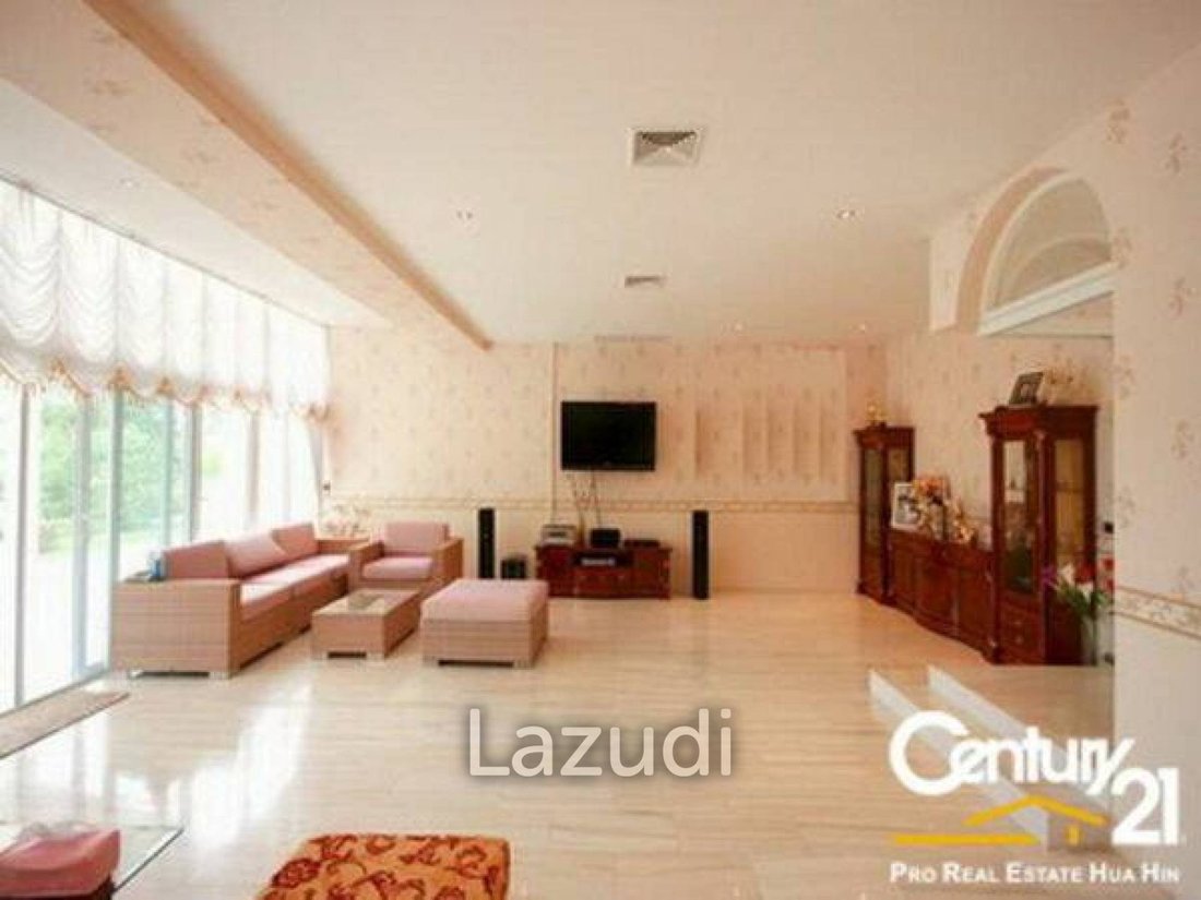 Villa in Cha-am, Phetchaburi, Thailand 5 - 12636011