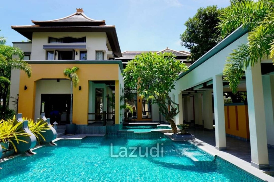 Villa in Pattaya City, Chon Buri, Thailand 1 - 12636768