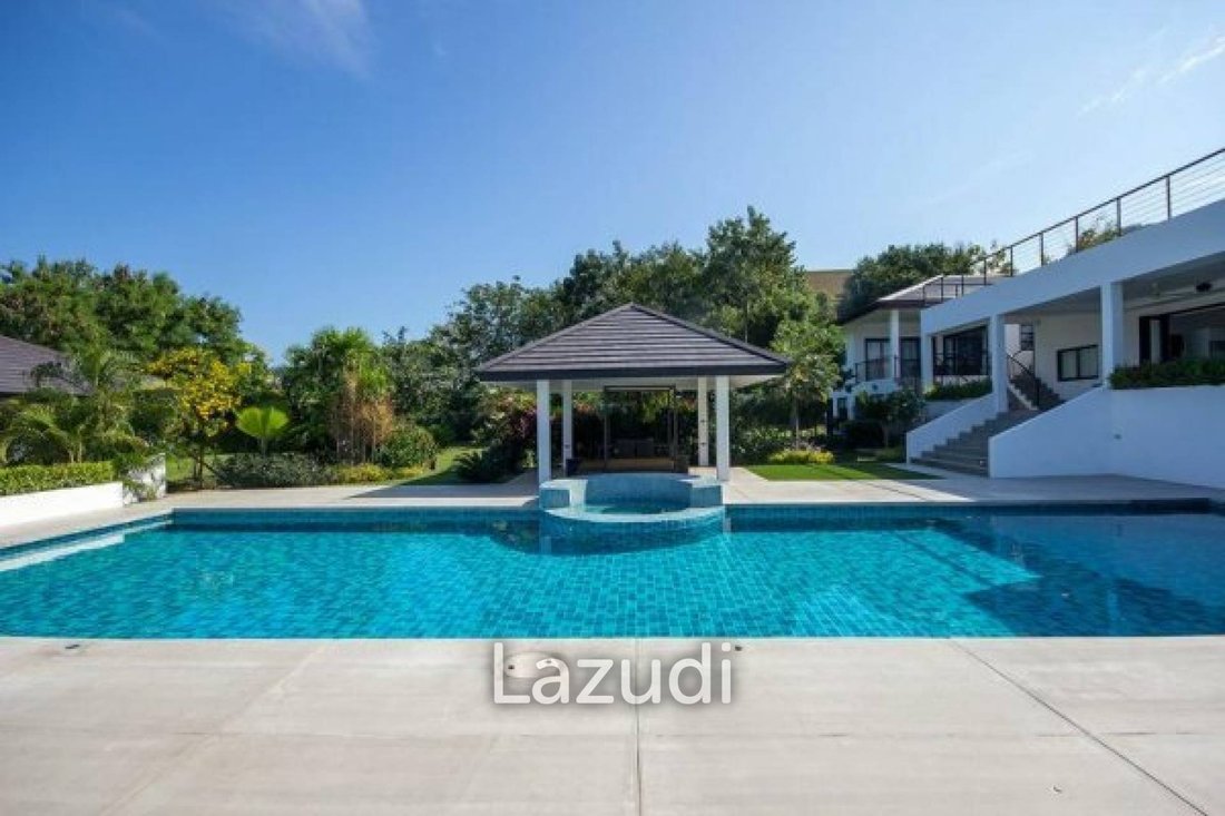 Villa in Hua Hin, Prachuap Khiri Khan, Thailand 1 - 12635446