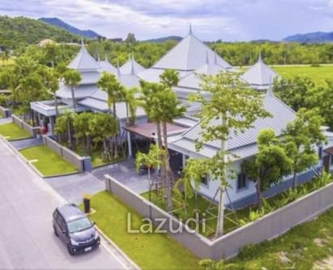 Villa in Cha-am, Phetchaburi, Thailand 2 - 12635908