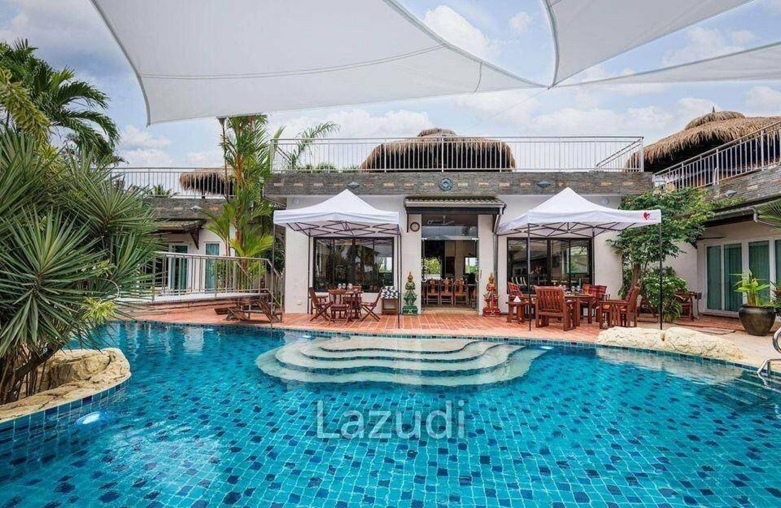 Villa in Pattaya City, Chon Buri, Thailand 1 - 12639777