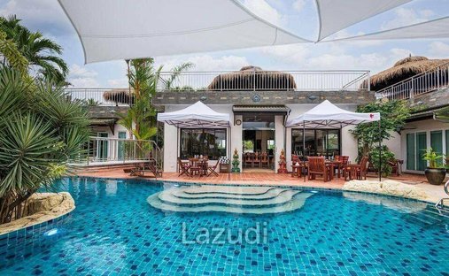 Villa in Pattaya City, Chon Buri, Thailand 1