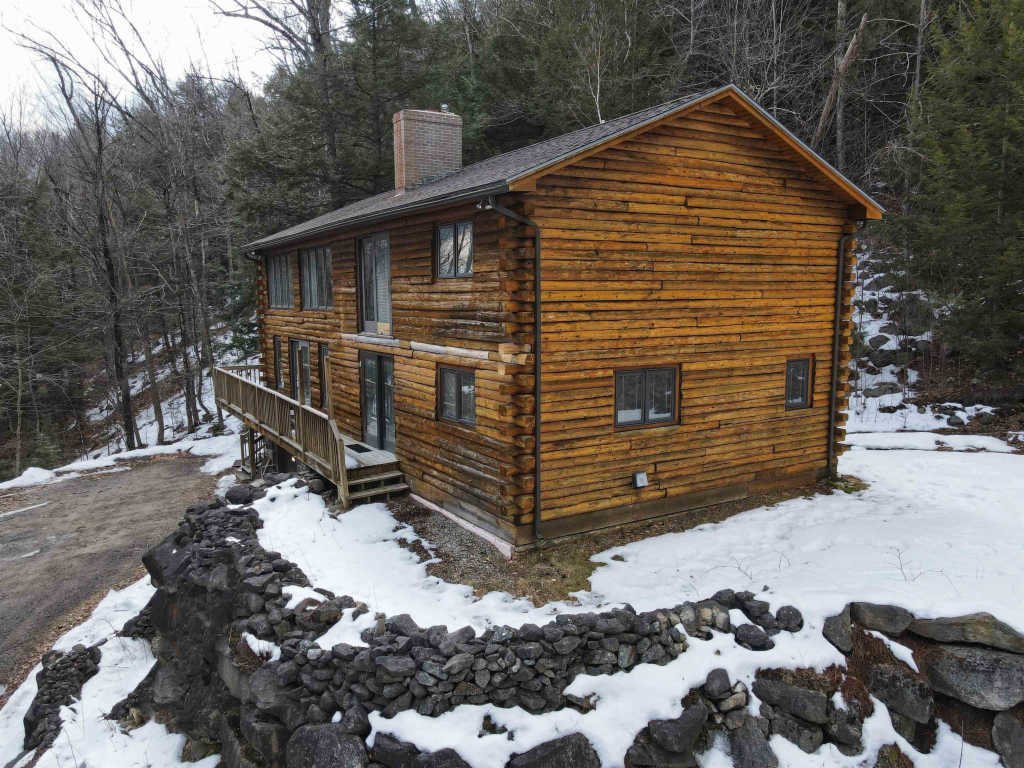 Single Family Detached Thornton In Thornton, New Hampshire, United