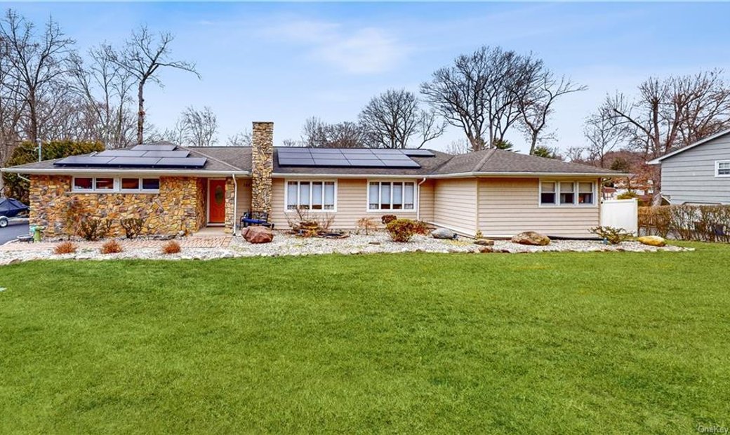 388 Kings Highway In Valley Cottage, New York, United States For Sale