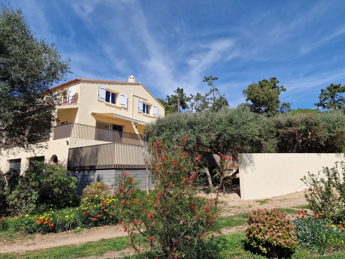Belle Villa Face Mer à Tarco En Corse Du Sud In Zonza, Corsica, France